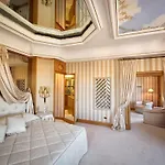 Penthouse For 6 People In Centre Of Rome Luxury